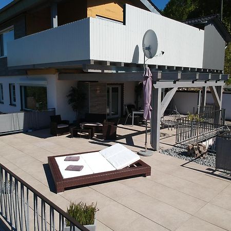 Seeblick-Ferienwohnung Im "Ferienhaus Agger-Blick" Mit Traumhafter Sonnen-Terrasse, Sauna, E-Kamin & Kajak Gummersbach Exterior foto