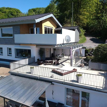 Seeblick-Ferienwohnung Im "Ferienhaus Agger-Blick" Mit Traumhafter Sonnen-Terrasse, Sauna, E-Kamin & Kajak Gummersbach Exterior foto