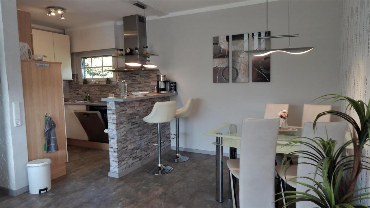 Seeblick-Ferienwohnung Im "Ferienhaus Agger-Blick" Mit Traumhafter Sonnen-Terrasse, Sauna, E-Kamin & Kajak Gummersbach Exterior foto